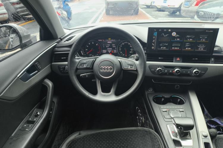 Used Audi A4L 2019 40 TFSI Ambition China VI Steering Wheel