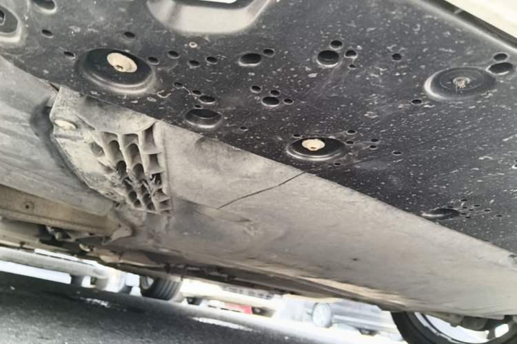 Used Audi A4L 2019 40 TFSI Ambition China VI Chassis Front Right