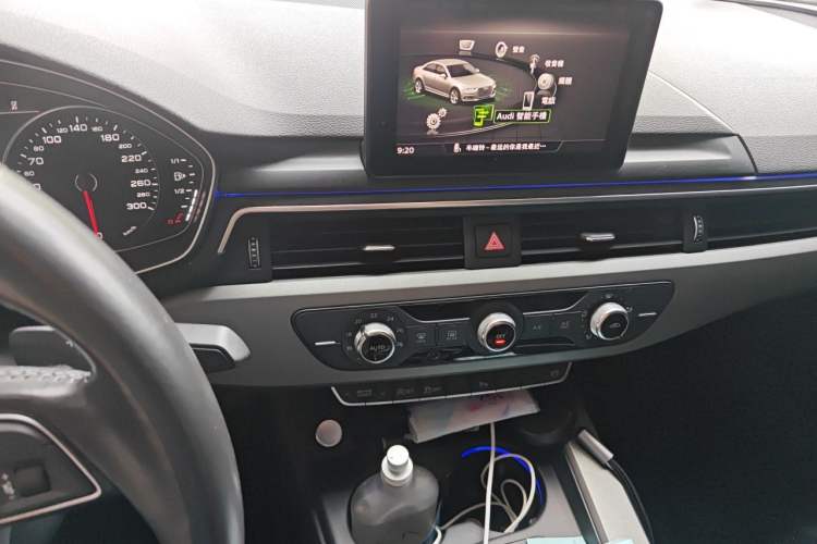 Used Audi A4L 2019 40 TFSI Ambition China VI Audio And AC Panel