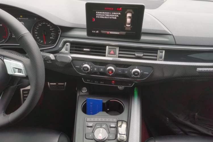Used Audi A4L 2019 40 TFSI Ambition China VI Audio And AC Panel