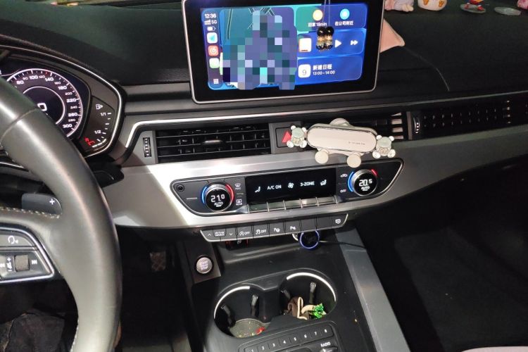 Used Audi A4L 2019 40 TFSI Fashion Version China V Audio And AC Panel