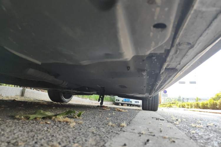 Used Audi A4L 2019 40 TFSI Fashion Edition China VI Emission Standard Chassis Front Left