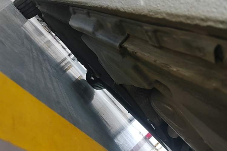 Used Audi A4L 2019 40 TFSI Fashion Edition China VI Emission Standard Chassis Rear Left