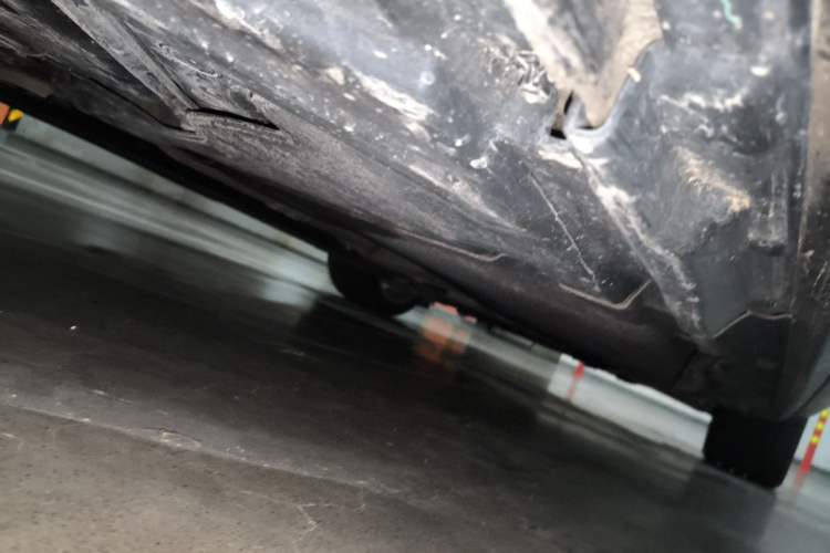 Used Audi A4L 2019 40 TFSI Fashion Edition China VI Emission Standard Chassis Rear Right