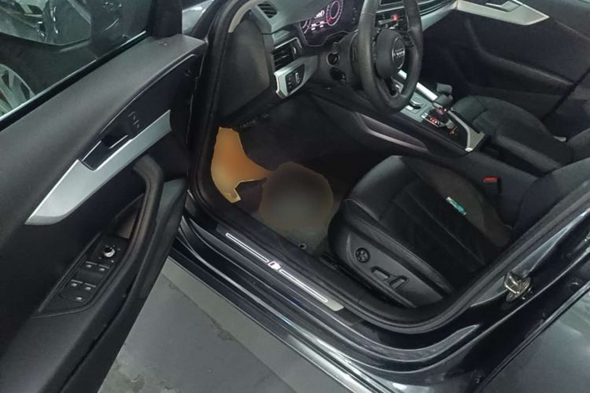 Used Audi A4L 2019 40 TFSI Fashion Edition China VI Emission Standard Driver Seat
