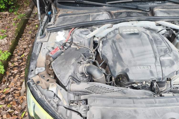 Used Audi A4L 2019 40 TFSI Ambition Version China V Engine Bay Right