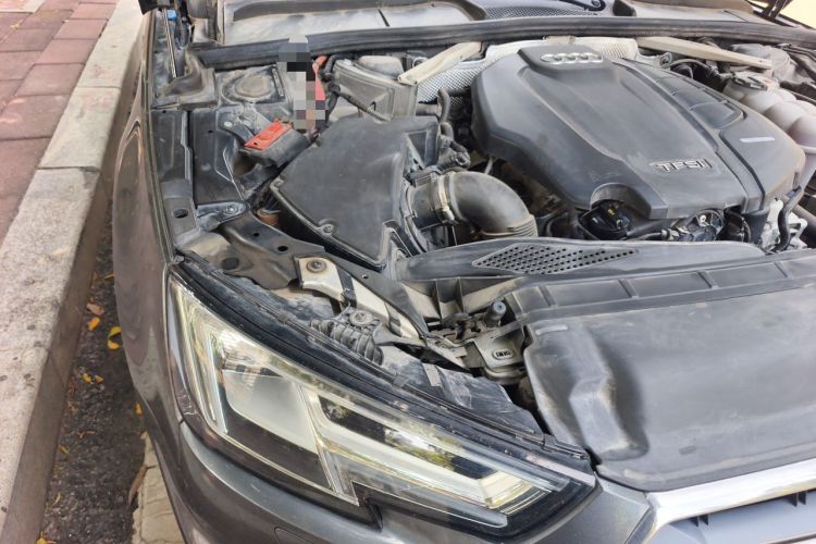 Used Audi A4L 2019 40 TFSI Fashion Version China V Engine Bay Right