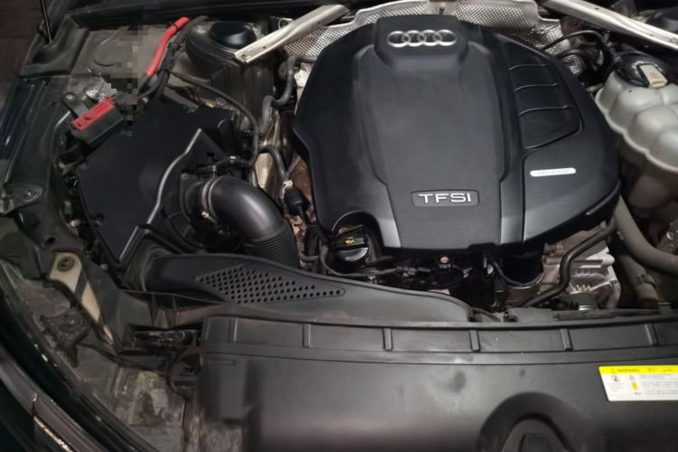 Used Audi A4L 2019 40 TFSI Fashion Version China V Engine Bay Right