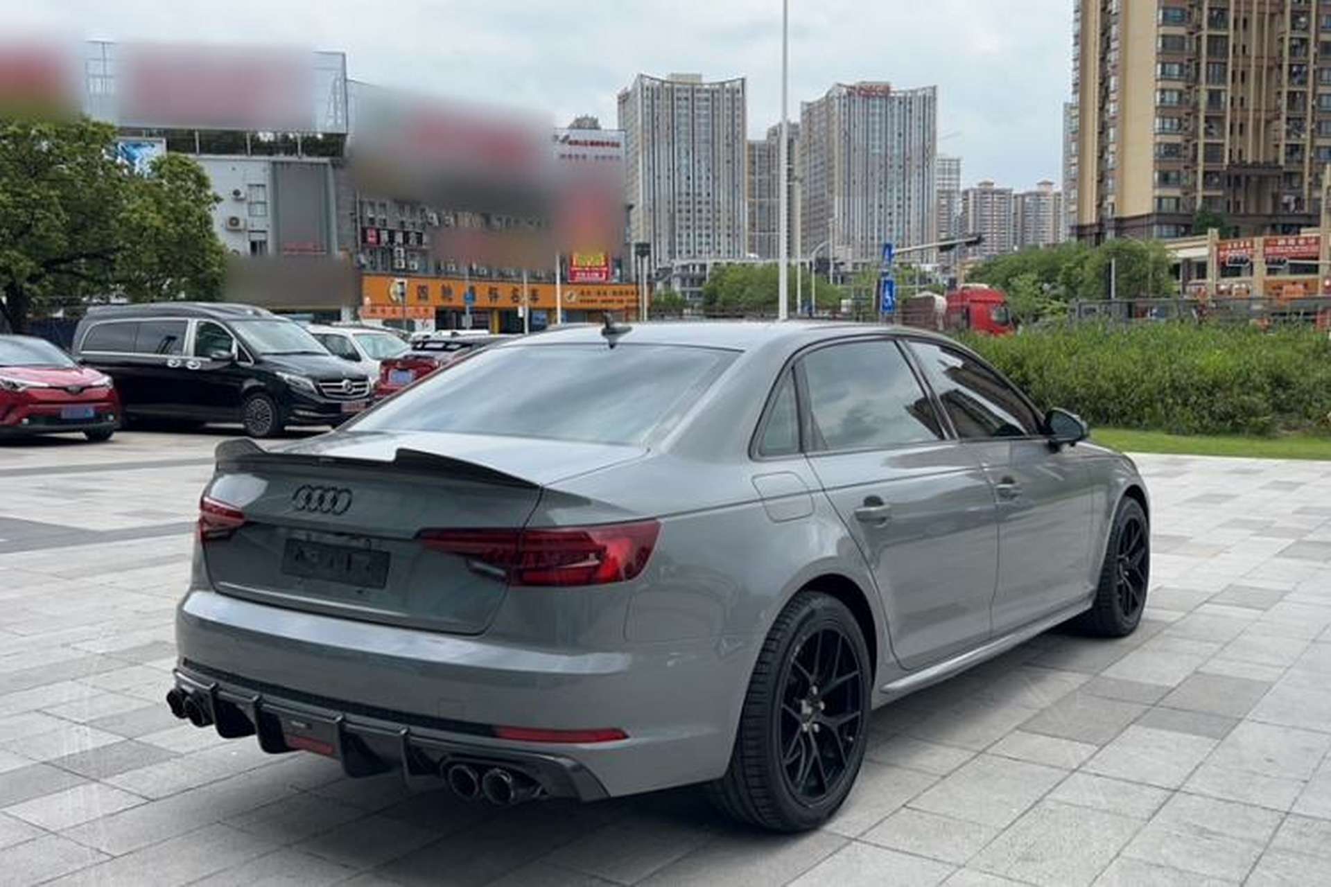 Used Audi A4L 2019 40 TFSI Fashion Edition China VI Emission Standard Exterior 11