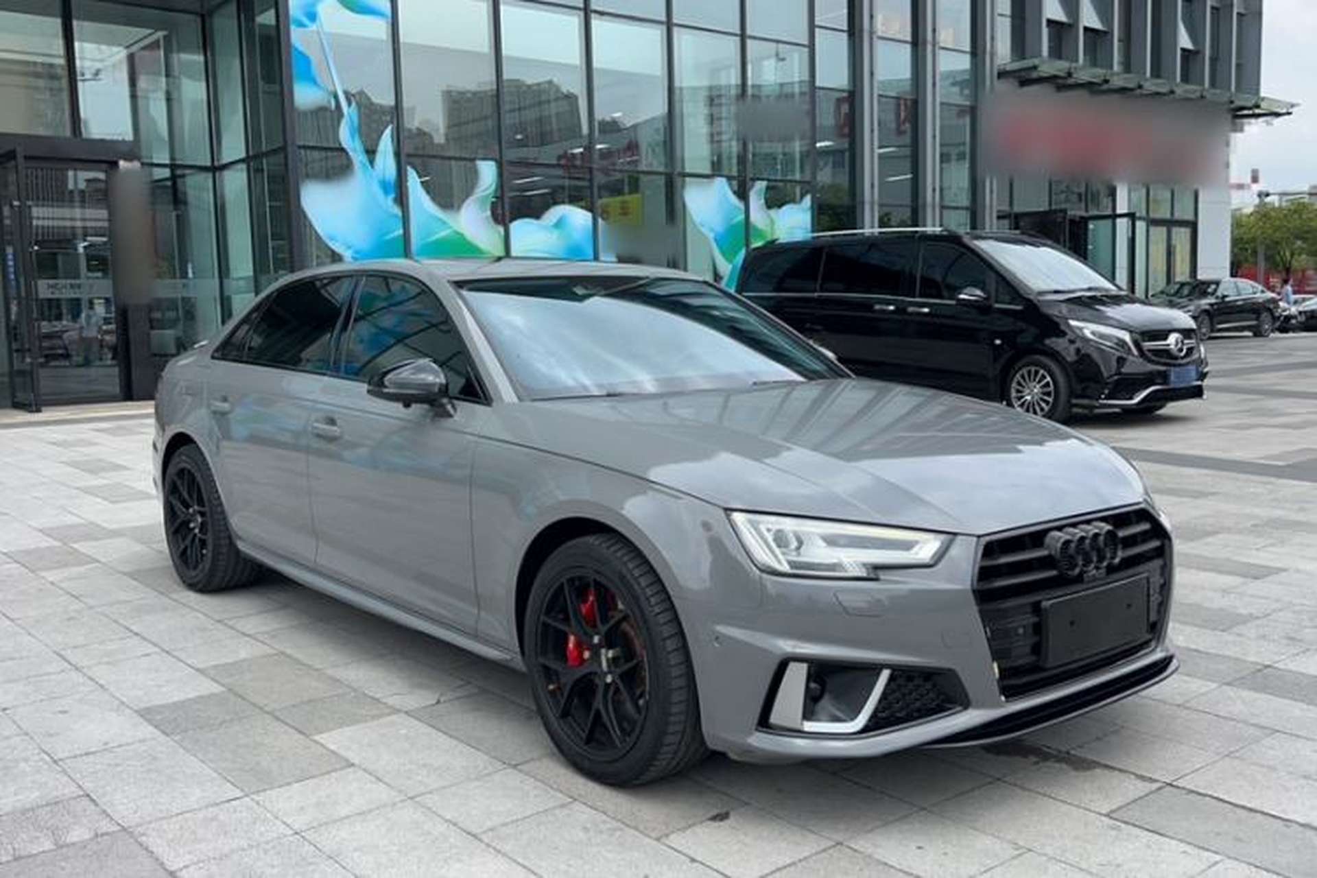 Used Audi A4L 2019 40 TFSI Fashion Edition China VI Emission Standard Exterior 3