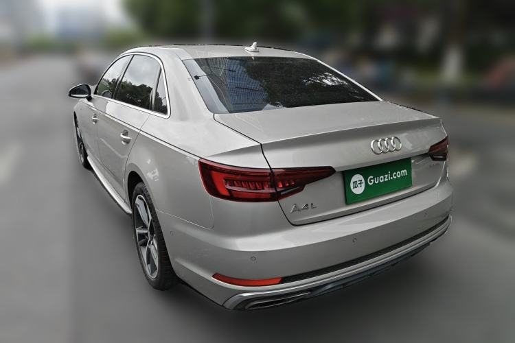 Used Audi A4L 2019 40 TFSI Fashion Edition China VI Emission Standard Exterior 3