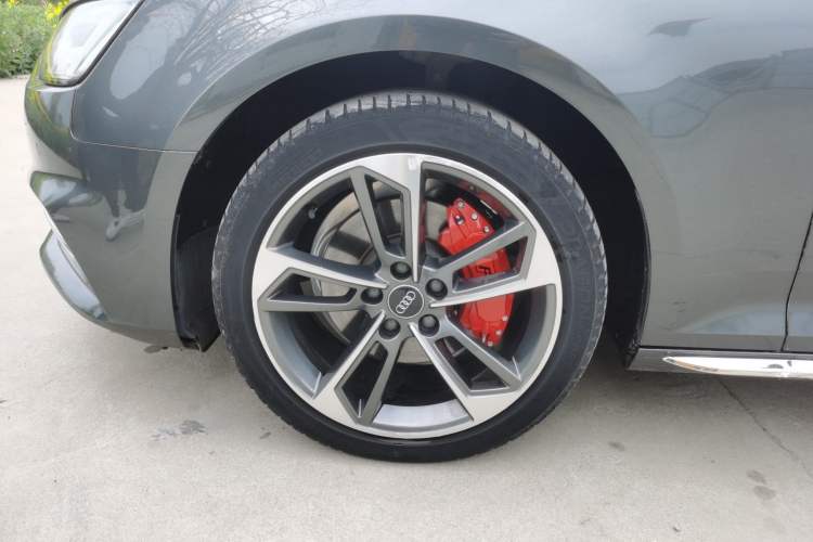 Used Audi A4L 2019 40 TFSI Ambition China VI Exterior 4