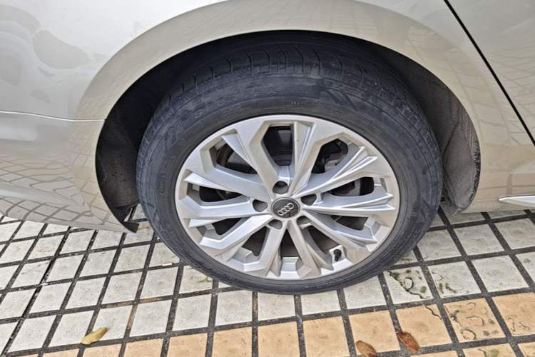 Used Audi A4L 2019 40 TFSI Ambition China VI Exterior 5
