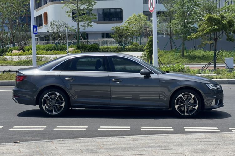Used Audi A4L 2019 40 TFSI Fashion Edition China VI Emission Standard Exterior 5