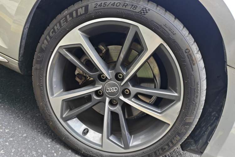 Used Audi A4L 2019 40 TFSI Fashion Edition China VI Emission Standard Exterior 7