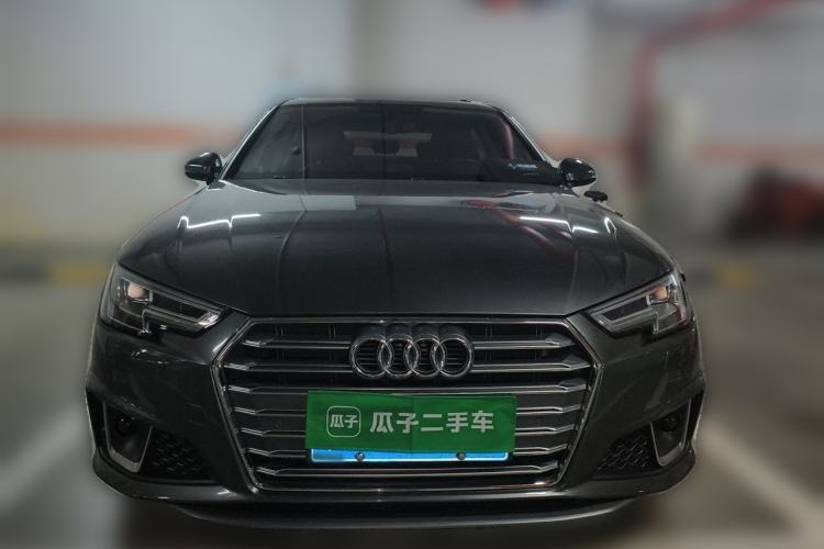 Used Audi A4L 2019 40 TFSI Fashion Edition China VI Emission Standard Front