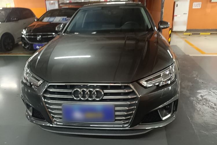 Used Audi A4L 2019 40 TFSI Fashion Edition China VI Emission Standard Front