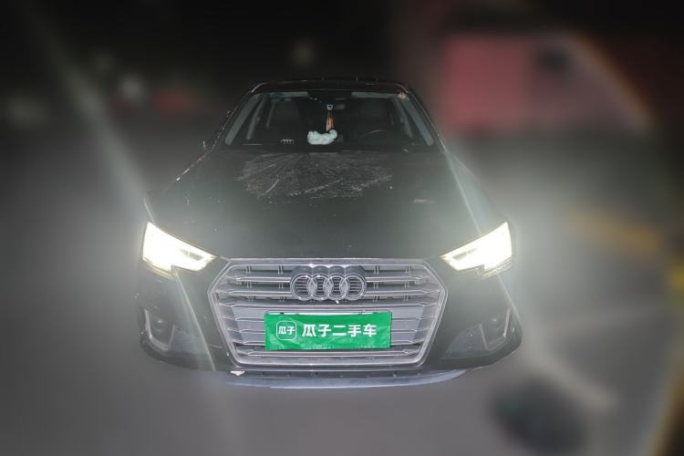 Used Audi A4L 2019 40 TFSI Fashion Edition China VI Emission Standard Front