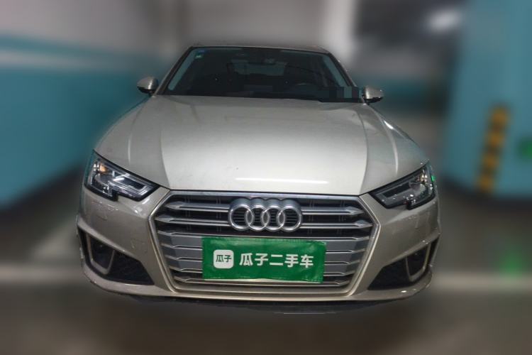 Used Audi A4L 2019 40 TFSI Fashion Edition China VI Emission Standard Front