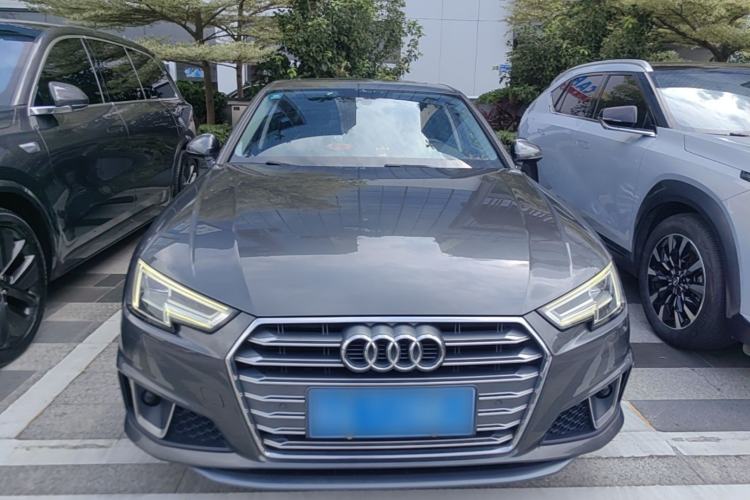 Used Audi A4L 2019 40 TFSI Fashion Edition China VI Emission Standard Front