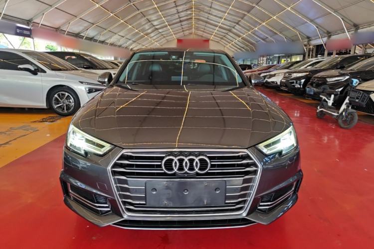 Used Audi A4L 2019 40 TFSI Ambition China VI Front