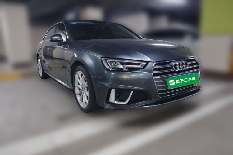 Used Audi A4L 2019 40 TFSI Fashion Edition China VI Emission Standard Front Right 45 Deg