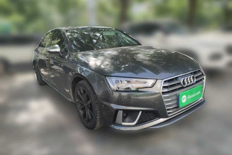 Used Audi A4L 2019 40 TFSI Fashion Edition China VI Emission Standard Front Right 45 Deg