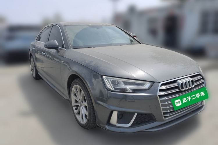 Used Audi A4L 2019 40 TFSI Fashion Edition China VI Emission Standard Front Right 45 Deg