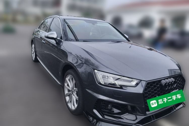 Used Audi A4L 2019 40 TFSI Fashion Edition China VI Emission Standard Front Right 45 Deg