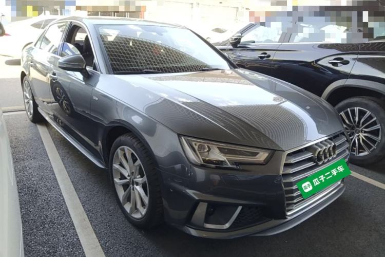 Used Audi A4L 2019 40 TFSI Fashion Edition China VI Emission Standard Front Right 45 Deg