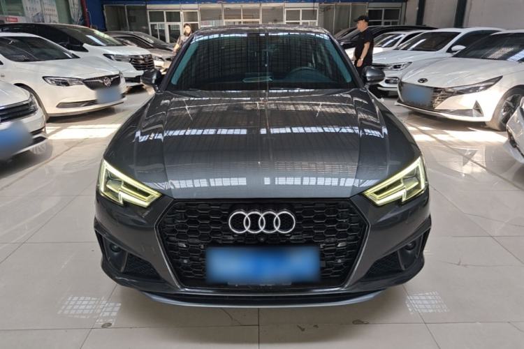 Used Audi A4L 2019 40 TFSI Fashion Edition China VI Emission Standard Front