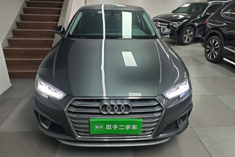 Used Audi A4L 2019 40 TFSI Fashion Edition China VI Emission Standard Front