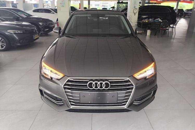 Used Audi A4L 2019 40 TFSI Ambition China VI Front
