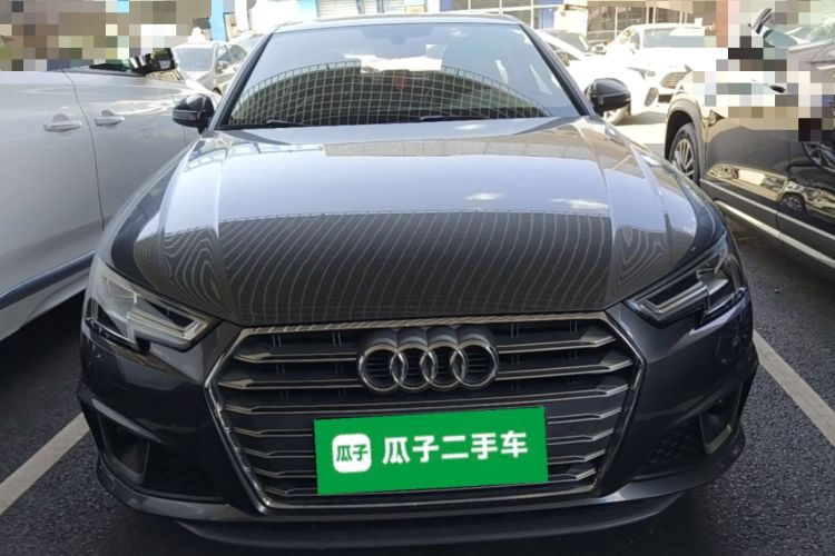 Used Audi A4L 2019 40 TFSI Fashion Edition China VI Emission Standard Front