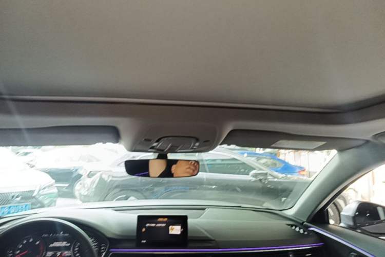 Used Audi A4L 2019 40 TFSI Ambition China VI Headliner