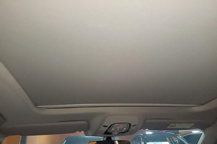 Used Audi A4L 2019 40 TFSI Fashion Edition China VI Emission Standard Headliner