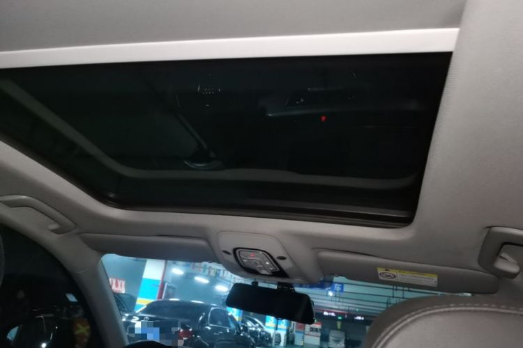 Used Audi A4L 2019 40 TFSI Fashion Edition China VI Emission Standard Headliner