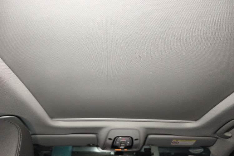 Used Audi A4L 2019 40 TFSI Fashion Edition China VI Emission Standard Headliner