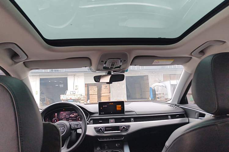 Used Audi A4L 2019 40 TFSI Fashion Version China V Headliner