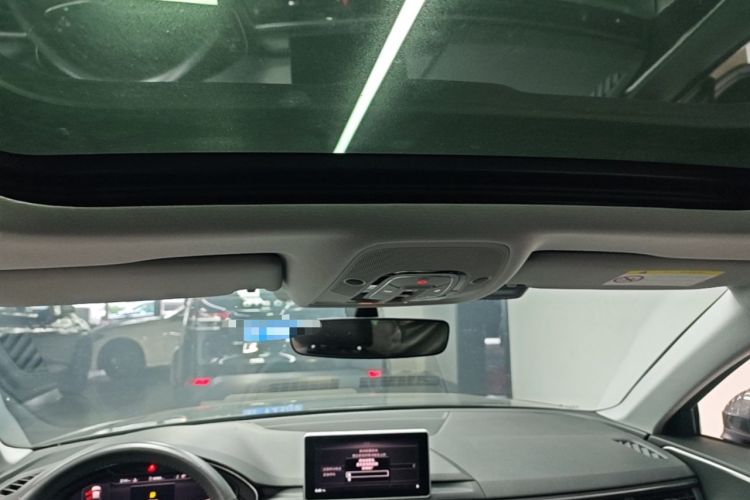 Used Audi A4L 2019 40 TFSI Fashion Edition China VI Emission Standard Headliner