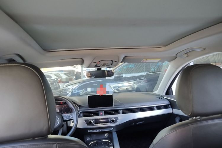 Used Audi A4L 2019 40 TFSI Fashion Edition China VI Emission Standard Headliner