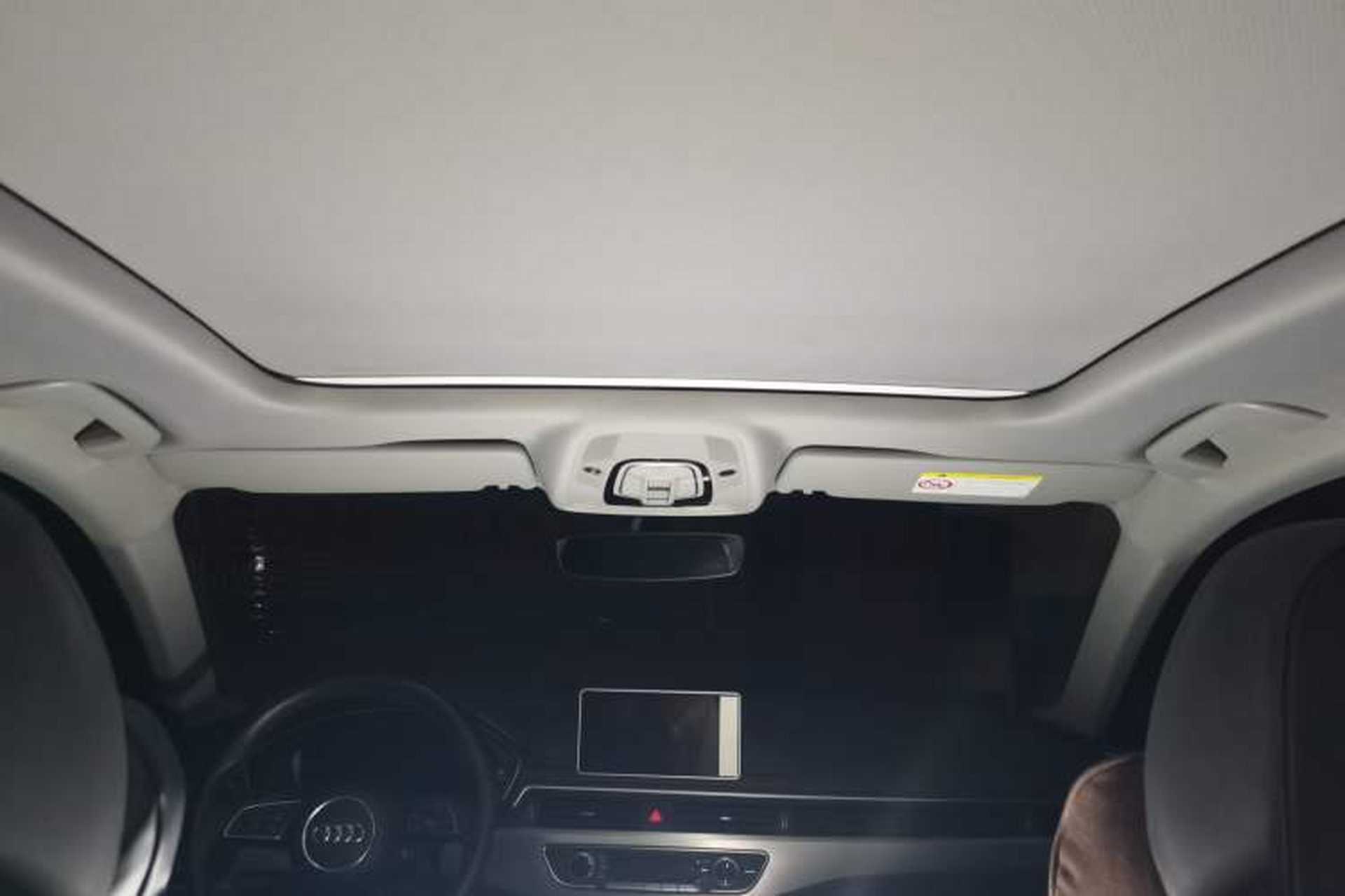 Used Audi A4L 2019 40 TFSI Fashion Version China V Headliner