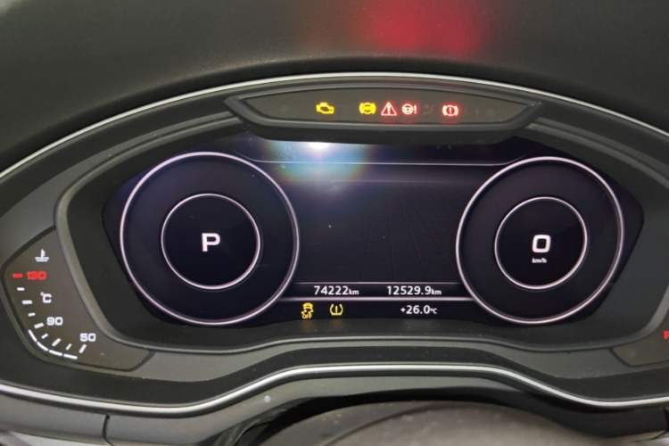 Used Audi A4L 2019 40 TFSI Fashion Edition China VI Emission Standard Instrument Cluster