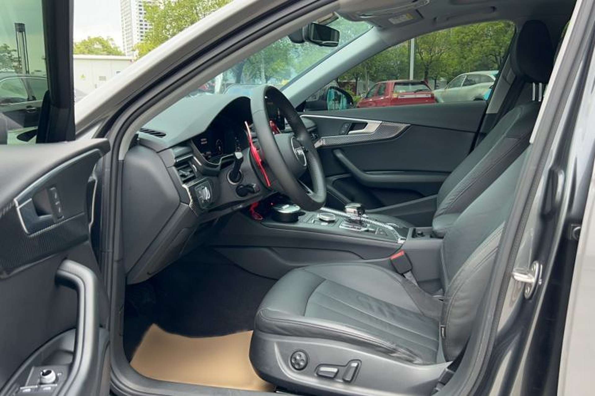 Used Audi A4L 2019 40 TFSI Fashion Edition China VI Emission Standard Interior 1