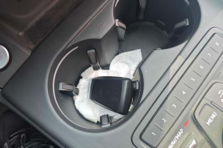 Used Audi A4L 2019 40 TFSI Fashion Edition China VI Emission Standard Interior 1