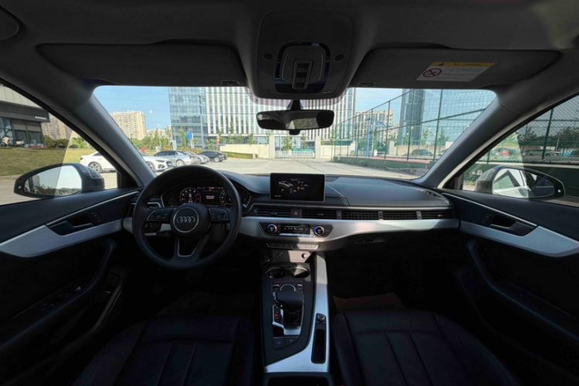 Used Audi A4L 2019 40 TFSI Fashion Edition China VI Emission Standard Interior 4