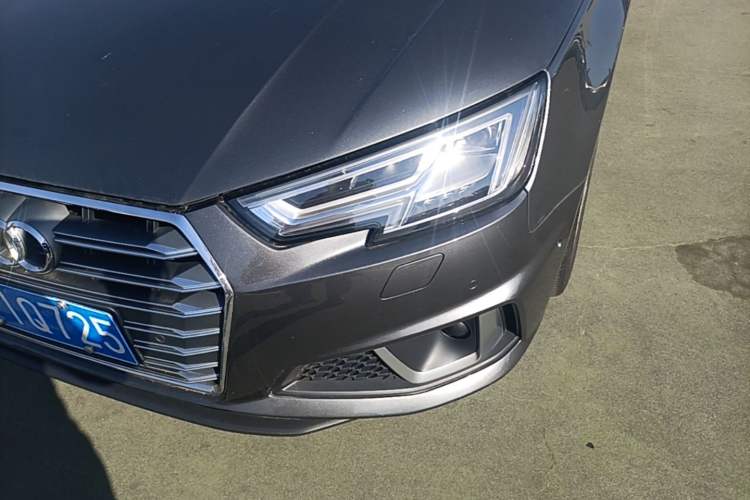 Used Audi A4L 2019 40 TFSI Fashion Edition China VI Emission Standard Left Front Headlight