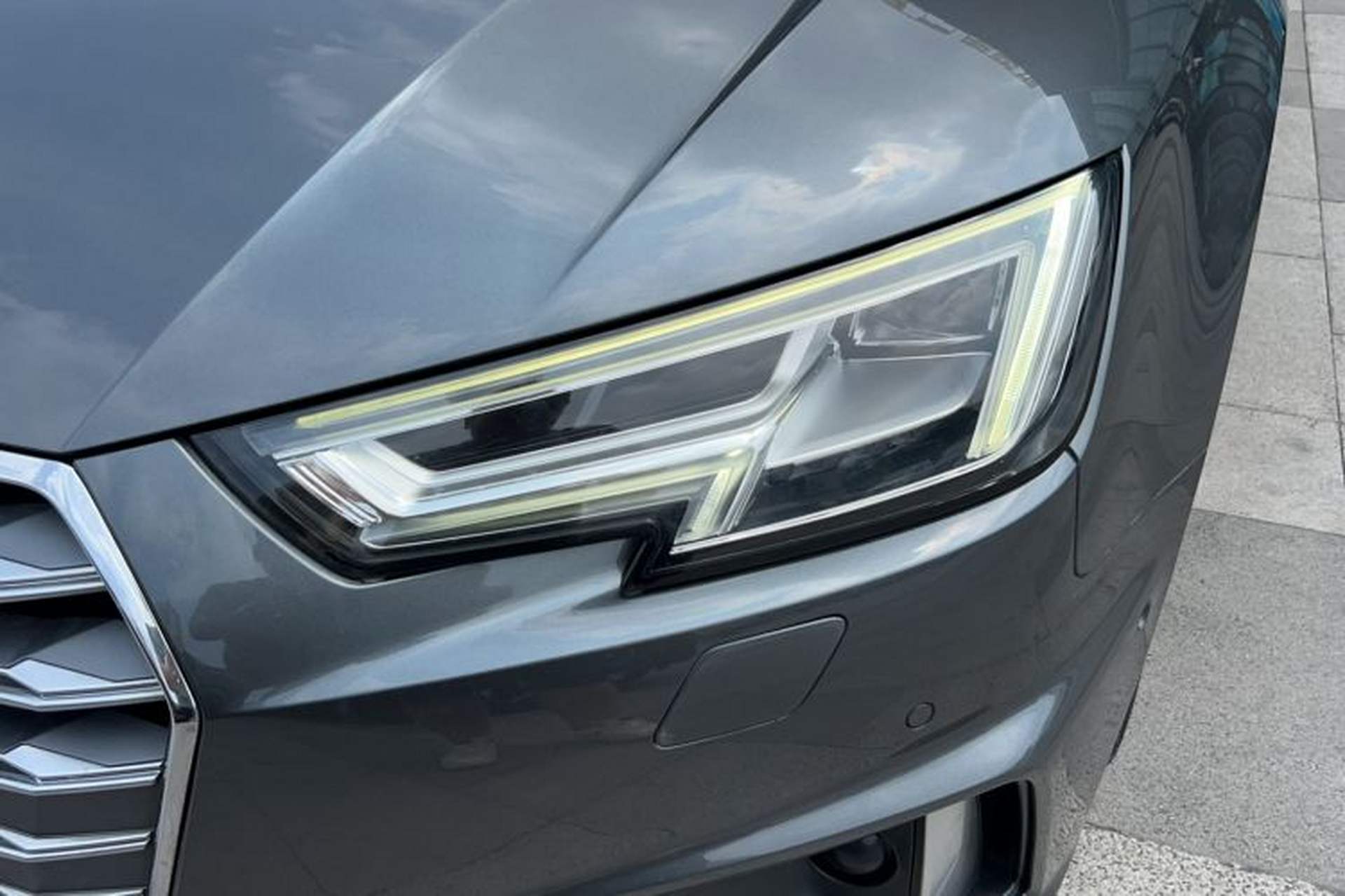 Used Audi A4L 2019 40 TFSI Fashion Edition China VI Emission Standard Left Front Headlight