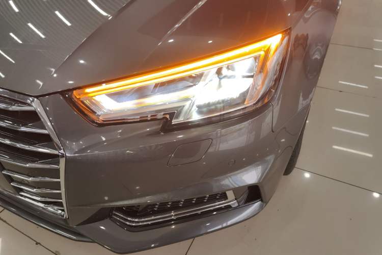 Used Audi A4L 2019 40 TFSI Ambition China VI Left Front Headlight
