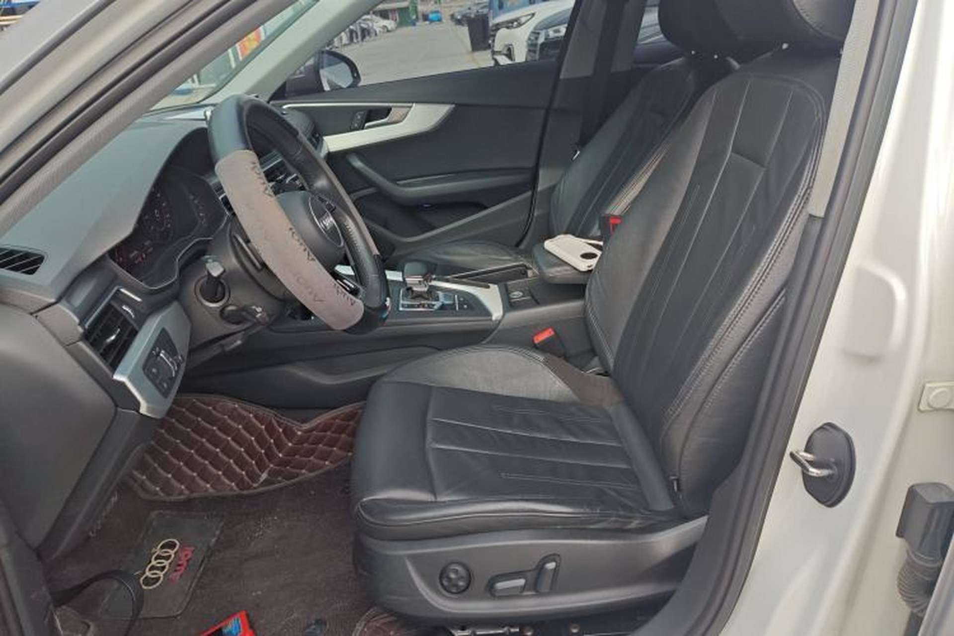Used Audi A4L 2019 40 TFSI Fashion Version China V Left Front Seat